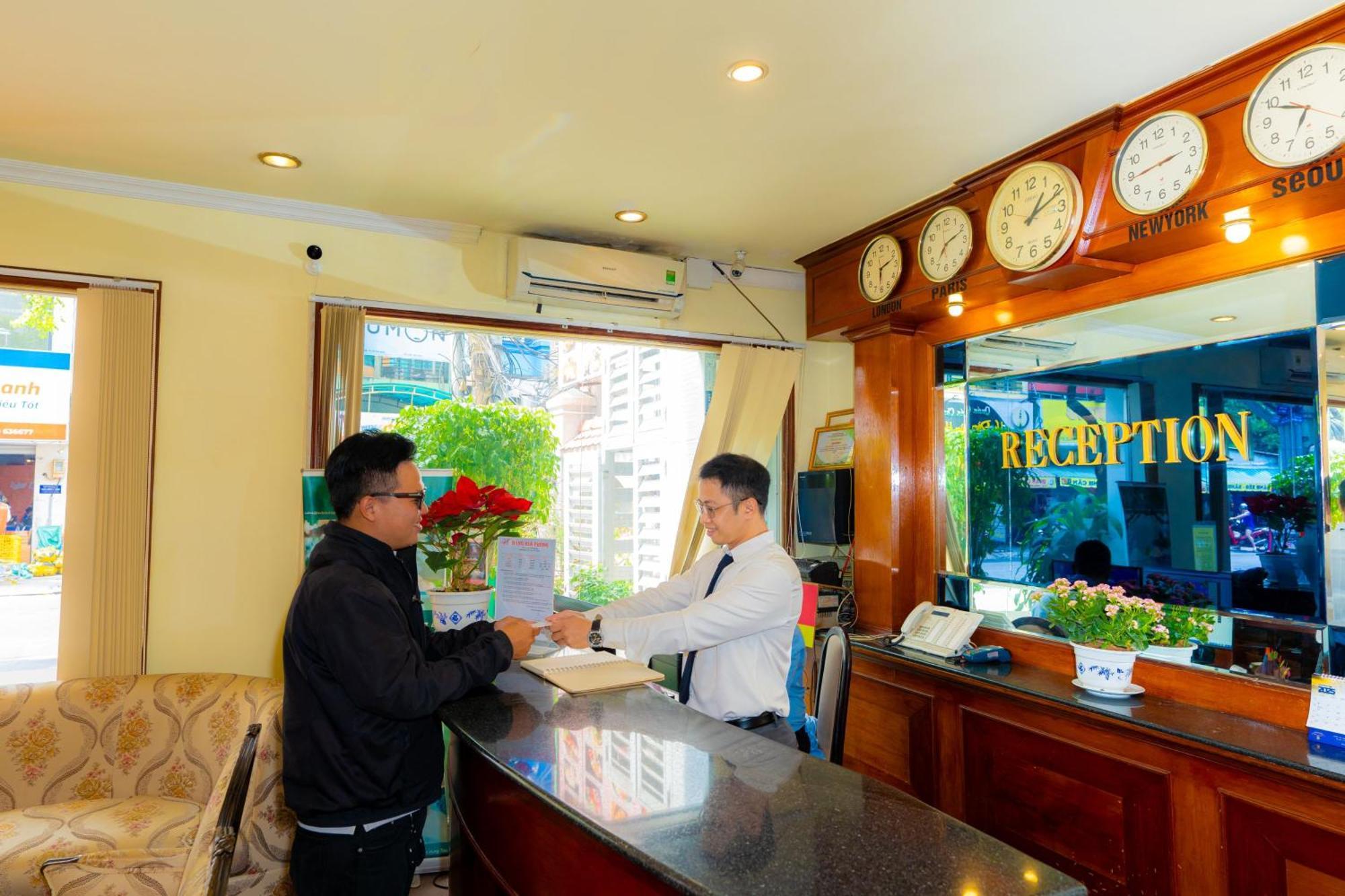 晃厦酒店 胡志明市 外观 照片